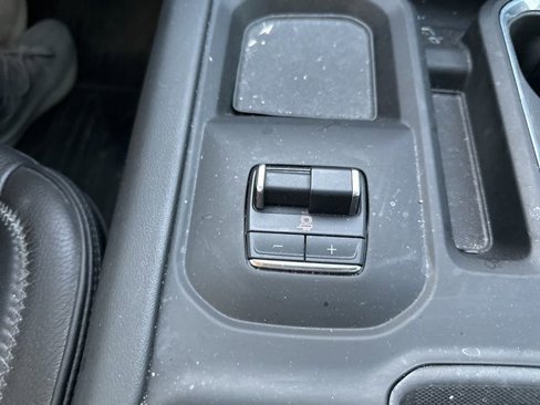 Used 2024 GMC Sierra 2500 Denali w/ Denali Reserve Package image 37