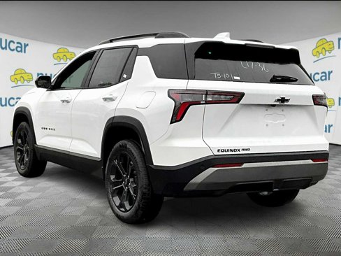 New 2026 Chevrolet Equinox LT w/ Convenience Package II image 5