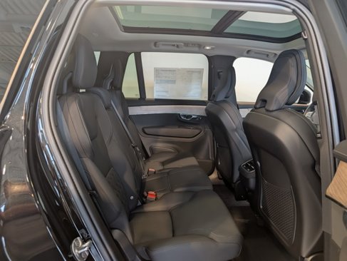 New 2026 Volvo XC90 B6 Plus w/ Protection Package Premier image 28