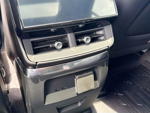 New 2026 Cadillac Vistiq Luxury image 28