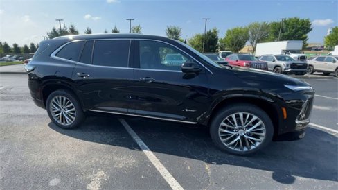 New 2026 Buick Enclave Avenir w/ Super Cruise Package image 3