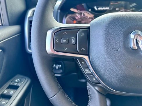 New 2026 RAM 1500 4x4 Crew Cab image 23