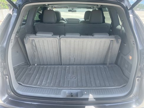 Used 2016 Toyota Highlander XLE image 24