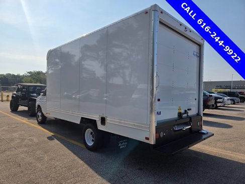 New 2026 Ford E-350 and Econoline 350 Super Duty w/ Power Equipment Group image 9