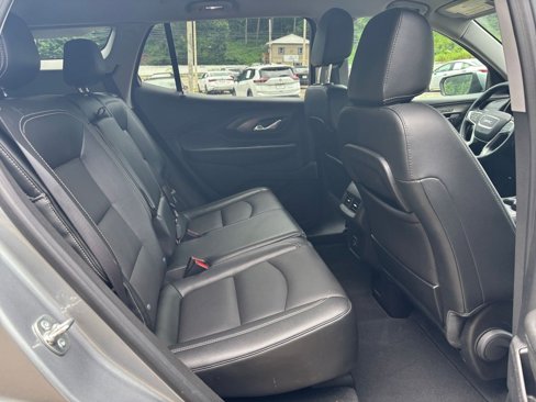 Used 2024 GMC Terrain SLT image 39