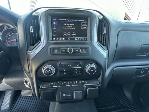 Used 2024 Chevrolet Silverado 1500 Custom image 19