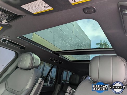 Certified 2025 Land Rover Range Rover SE image 20