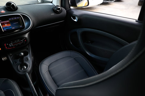 Used 2018 smart fortwo electric drive w/ Sport Package image 18