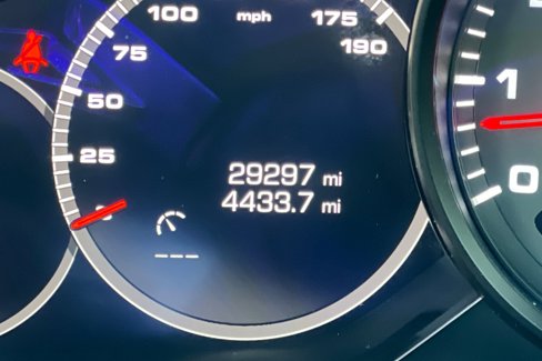Used 2021 Porsche Panamera 4 image 25