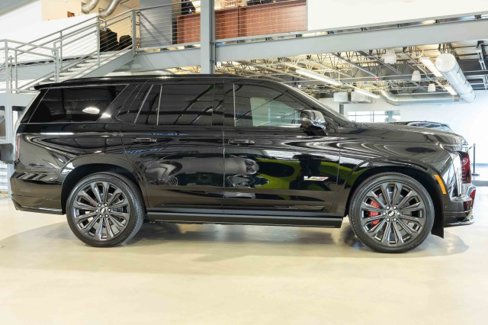 Used 2025 Cadillac Escalade V w/ LPO, Floor Liner Package image 4