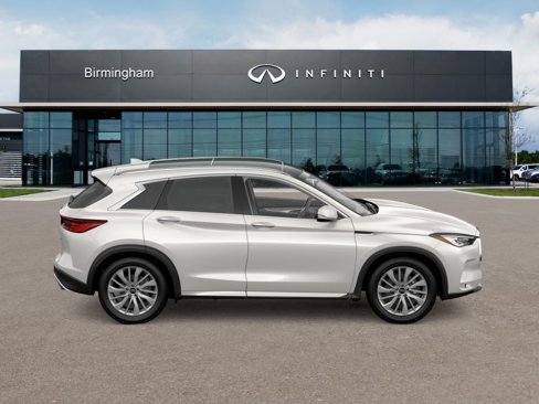 New 2025 INFINITI QX50 Luxe image 4