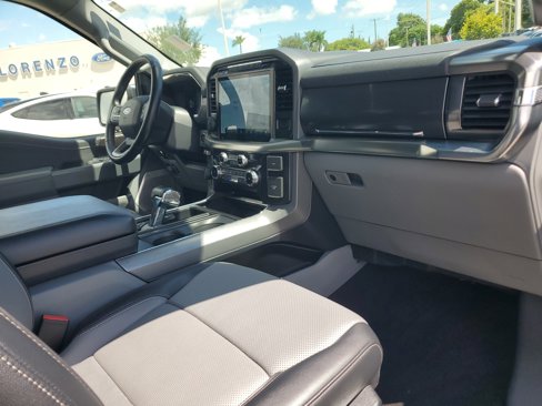 Used 2022 Ford F150 Lariat w/ Equipment Group 502A High image 18