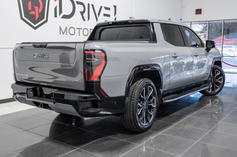 Used 2024 GMC Sierra EV Denali image 10