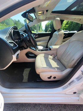 Used 2015 Chrysler 200 C w/ Navigation & Sound Group I image 15