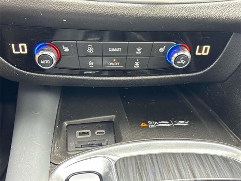 Used 2022 Buick Enclave Essence w/ Experience Buick Package image 33