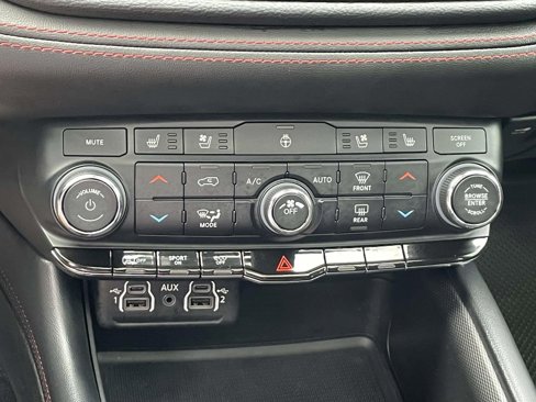 Used 2024 Dodge Durango GT image 30