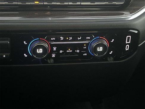 Used 2023 Chevrolet Silverado 1500 RST image 23