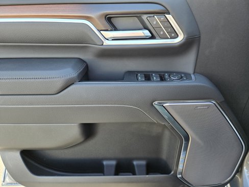 New 2025 GMC Sierra 2500 Denali w/ Denali Reserve Package image 10