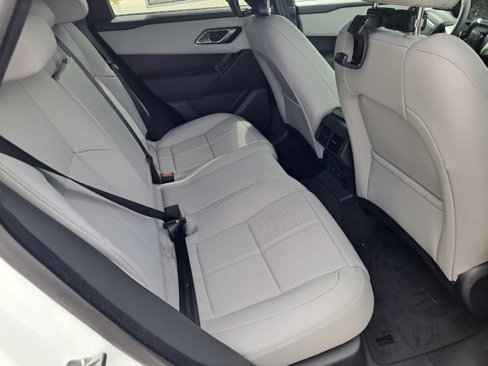 Used 2026 Land Rover Range Rover Velar Dynamic SE image 5