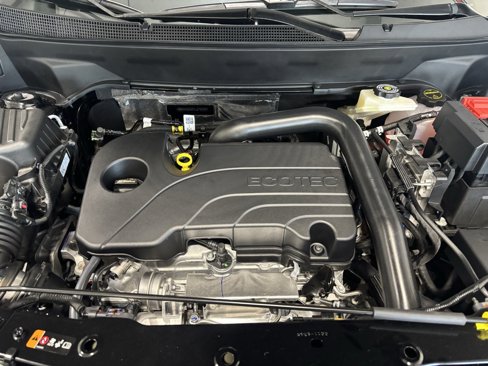 New 2026 Chevrolet Equinox ACTIV w/ Safety and Technology Package image 4