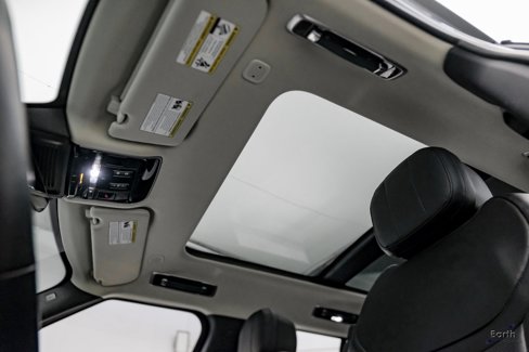 Used 2024 Land Rover Range Rover SE image 33