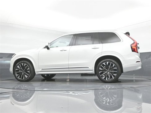New 2026 Volvo XC90 B6 Plus w/ Protection Package Premier image 42