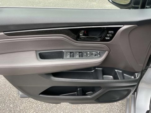 Used 2023 Honda Odyssey Elite image 17