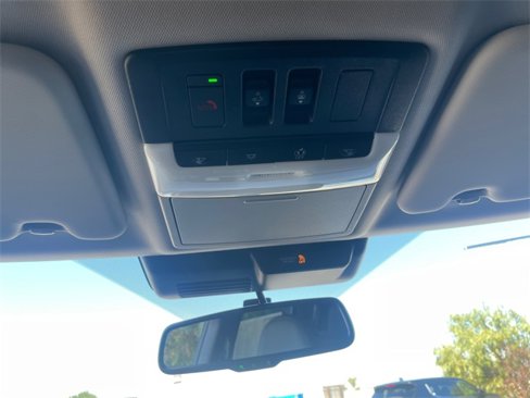 New 2025 Mitsubishi Outlander SE image 17