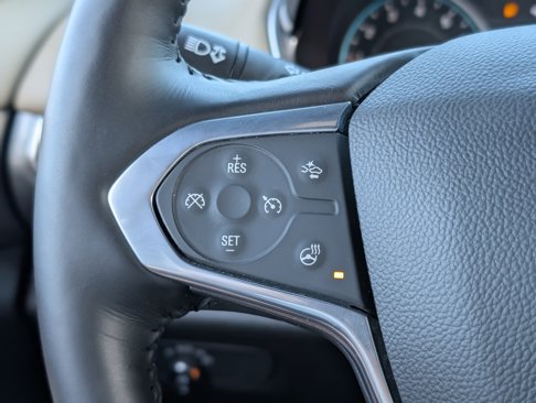Used 2022 Chevrolet Traverse LT w/ LT Premium Package image 5