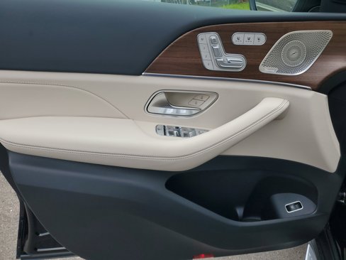 New 2026 Mercedes-Benz GLE 450 4MATIC image 18