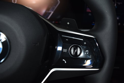 New 2026 BMW 530i xDrive w/ Executive Package image 8
