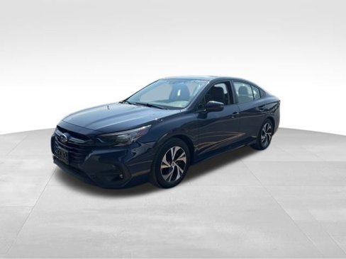 Used 2023 Subaru Legacy Premium image 3
