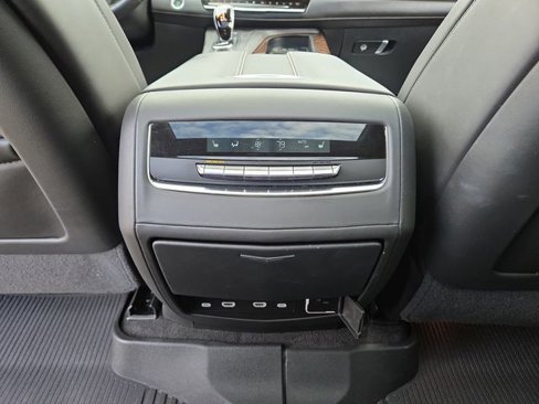 Used 2022 Cadillac Escalade Sport Platinum image 17