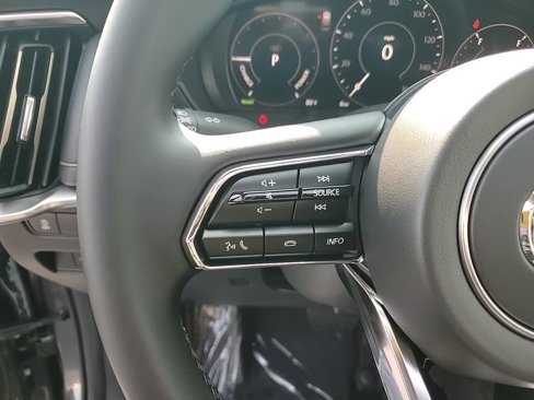 New 2025 MAZDA CX-90 Plug-In Hybrid w/ Preferred image 17
