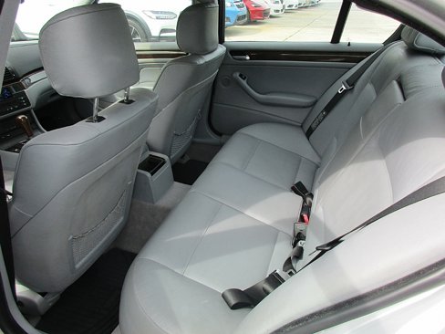 Used 2002 BMW 325i Sedan image 12