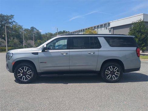 Used 2024 GMC Yukon XL AT4 w/ Technology Package image 23