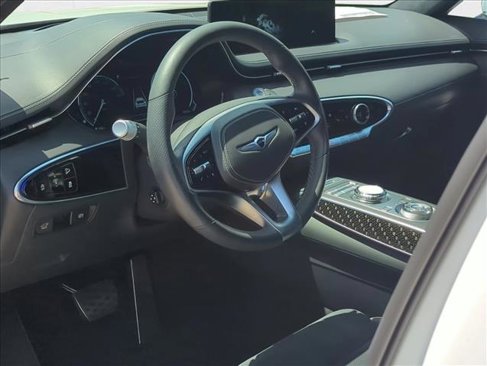 Used 2022 Genesis GV70 3.5T Sport w/ Sport Prestige Package image 9