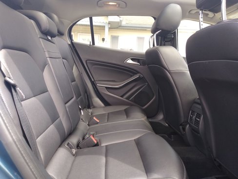 Used 2019 Mercedes-Benz GLA 250 4MATIC image 17
