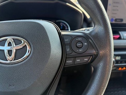 Used 2024 Toyota RAV4 XLE image 19