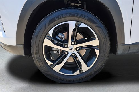 Used 2025 Chevrolet Trax RS image 21