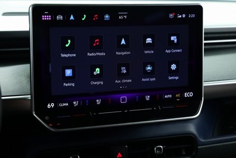 New 2025 Volkswagen ID. Buzz Pro S image 12