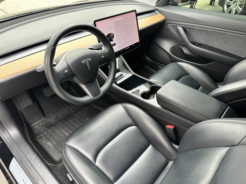 Used 2019 Tesla Model 3 Standard Range Plus image 20