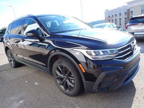 Used 2022 Volkswagen Tiguan SE image 4
