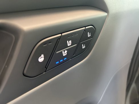 New 2026 Kia EV9 Wind image 24