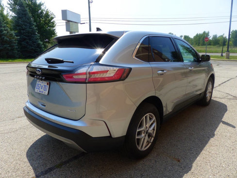 Used 2024 Ford Edge SEL image 10
