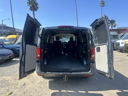 Used 2023 Mercedes-Benz Metris image 6