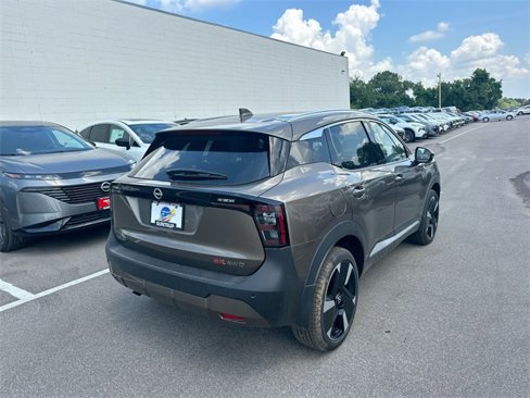 New 2025 Nissan Kicks SR image 13