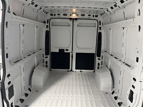 Used 2025 RAM ProMaster 2500 w/ Storage Group image 14