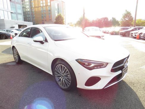 Used 2025 Mercedes-Benz CLA 250 4MATIC image 6