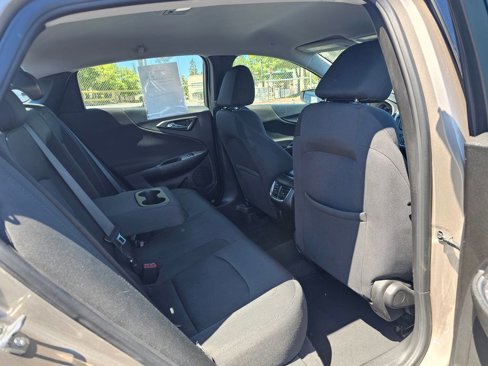 Used 2022 Chevrolet Malibu LT image 12